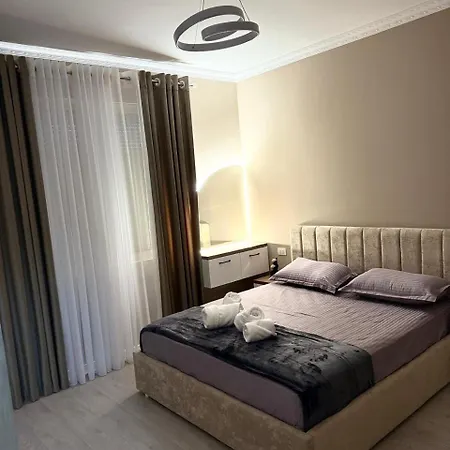Liqeni Comfort Apartament *